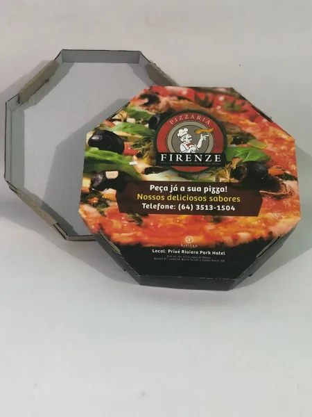 Caixa de pizza personalizada produzida pela Gráfica Máximus